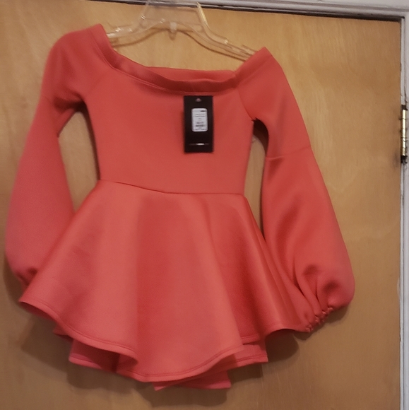 Womens Fashion Nova Size Xs perfume top - Picture 2 of 3